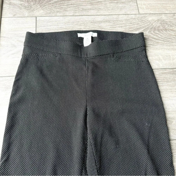 89th & Madison Polka Dots Textured Cropped Pants - Picture 2 of 9